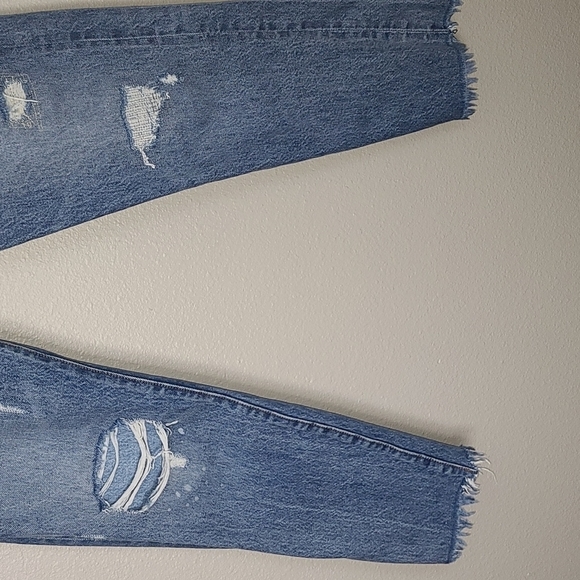 Levi's Original Fit High Rise Distressed Jeans - Picture 5 of 13